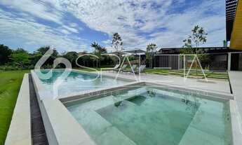 Imagem 3: Residência de altíssimo padrão com 7 suítes à venda na Quinta da Baroneza