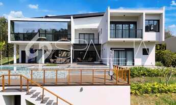 Imagem 3: Casa com arquitetura moderna à venda na Fazenda da Grama