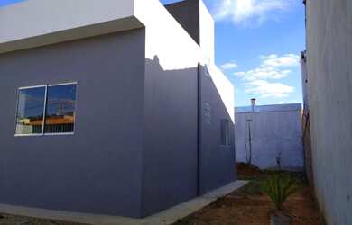 Imagem 2: CASA COM 2 DORMITÓRIOS À VENDA POR R$ 210.000,00 - JARDIM EUROPA - LAVRAS/MG