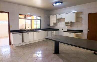 Imagem 3: CASA CENTRO, 3 dormitórios na Rua Doutor Fernando Haddad