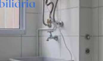 Imagem 5: Imóvel aconchegante para alugar com 2 quartos e 1 banheiro no total. O condomínio é bem eq