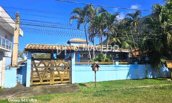Imagem 1: Imperdível! Casa à venda em Ubatuba-SP, na Praia da Lagoinha, com 3 quartos, 1 suíte, 3 sa