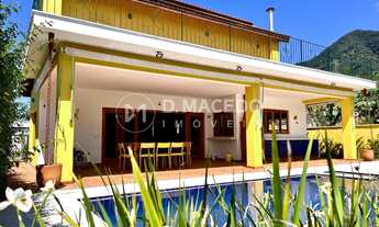 Imagem: Luxuosa Casa de Condomínio à Venda em