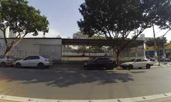 Imagem 7: Estacionamento / Terreno