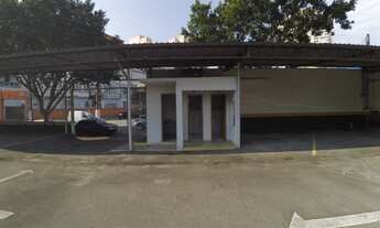 Imagem 3: Estacionamento / Terreno