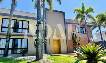 Imagem: Imponente mansão de luxo na Barra da Tijuca