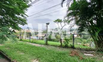 Imagem: Terreno em Condomínio de Luxo na Freguesia