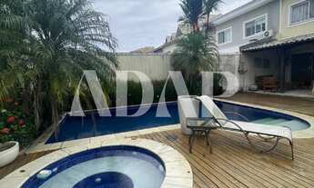 Imagem: Casa em Condomínio de Luxo com 4 Quartos