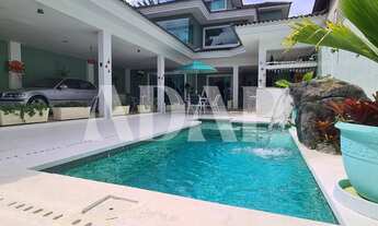 Imagem: Venda de Casa em Condomínio de Luxo na