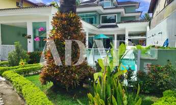 Imagem 3: Venda de Casa em Condomínio de Luxo na Vargem Grande, Rio de Janeiro - 4 Quartos, 4 Suítes