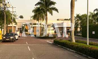 Imagem: Terreno de 1.001m² em condomínio de luxo