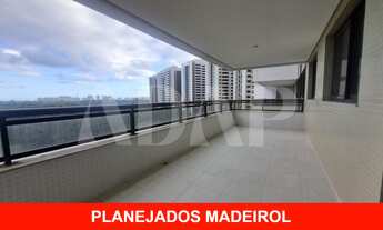 Imagem 2: Apartamento de luxo na Barra da Tijuca com 3 quartos, 1 suíte, varandão e 2 vagas - Rio de