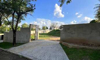 Imagem: TERRENO NO CONDOMÍNIO SERRA DOURADA