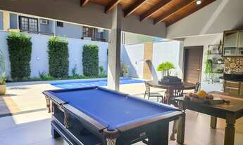 Imagem 6: SOBRADO DE ALTO PADRÃO, localizado no centro de Balneário Piçarras