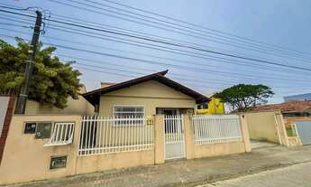 Imagem 5: TERRENO COM 2 EDIFICAÇÕES INDEPENDENTES A 170 METROS DO MAR, LOCALIZADO NO BAIRRO MEIA PRA