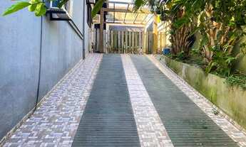 Imagem 4: SOBRADO NO CENTRO DE BARRA VELHA COM 03 DORMITÓRIOS SENDO 01 SUÍTE