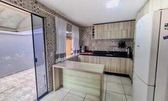 Imagem 3: Sobrado AVERBADO com 04 dormitórios no Centro de NAVEGANTES