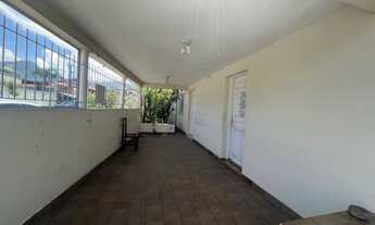 Imagem 2: Excelente Casa Comercial para Locação em Caraguatatuba-SP, Centro: 3 Quartos, 3 Banheiros