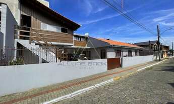 Imagem 2: Casa a venda no centro de Balneario Piçarras próximo a mercado e todo comercio em geral, 5