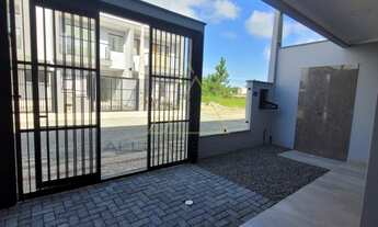 Imagem 4: Sobrado do meio em construção no itacolomi em Baln Piçarras - SC