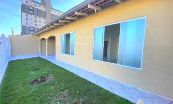 Imagem 4: Casa para locação no centro de Piçarras-SC