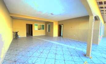 Imagem 5: Casa para locação no centro de Piçarras-SC