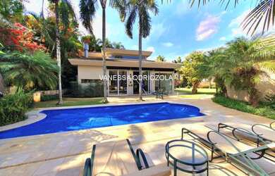 Imagem: Mansão no Tambore 3 com dois lotes planos