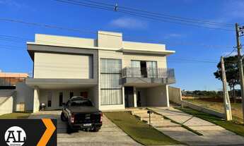 Imagem: Ima casa à venda no Condomínio Village