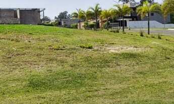 Imagem 2: Terreno à venda de esquina no Condomínio Alphaville Nova Esplanada 3, com 500 m2 de área e