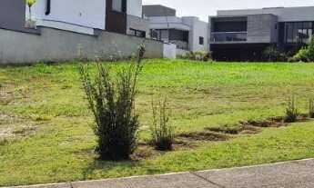 Imagem: Terreno à venda de esquina no Condomínio