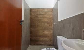 Imagem 5: Seus problemas acabaram! Apresentamos este incrível sobrado de rua à venda, com todos os a