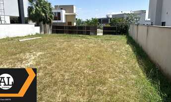 Imagem: Terreno plano à venda no condomínio Alphaville