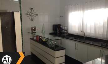 Imagem 7: Lindo Sobrado à venda no Condomínio granja Olga 1 com 4 suítes todas com armários, suítes