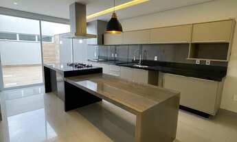 Imagem: CASA RESIDENCIAL em MARÍLIA - SP, JARDIM