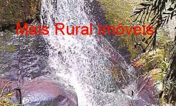 Imagem 4: Sitio com Cachoeira proximo ao centro