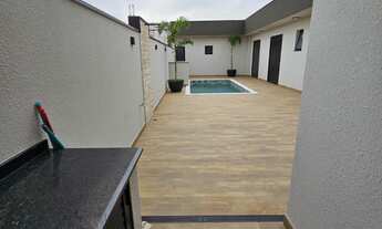 Imagem 4: Casa de luxo em condomínio: 3 quartos, 3 suítes, 2 salas, 4 banheiros, 4 vagas na cidade d