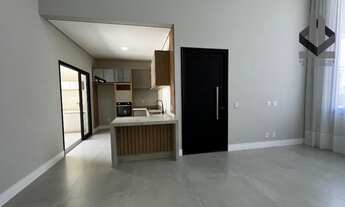 Imagem 5: Casa em Condomínio de Luxo em Indaiatuba-SP, 3 Quartos, 1 Suíte, 2 Salas e 2 Vagas de Gara