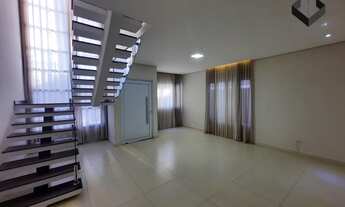 Imagem 4: Casa de luxo em condomínio: 3 quartos, 3 suítes, 2 salas, 4 banheiros, 2 vagas de garagem