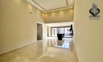 Imagem 4: Casa de luxo em condomínio: 3 quartos, 3 suítes, 2 salas, 5 banheiros, 4 vagas, 205m² em I