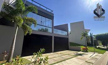 Imagem 3: Residência de Luxo em Condomínio Fechado - 3 Quartos, 3 Suítes, 2 Salas, 5 Banheiros, 4 Va