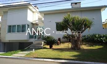 Imagem 1: FANTÁSTICO SOBRADO de 720m², com 4 dormitórios sendo 2 suítes, 4 vagas no Condominio Resid