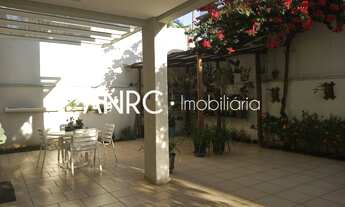 Imagem 7: FANTÁSTICO SOBRADO de 720m², com 4 dormitórios sendo 2 suítes, 4 vagas no Condominio Resid