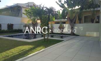 Imagem 2: FANTÁSTICO SOBRADO de 720m², com 4 dormitórios sendo 2 suítes, 4 vagas no Condominio Resid