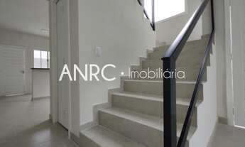 Imagem 6: BELO SOBRADO TOTALMENTE REFORMA, À VENDA EM COTIA, COM 2 SUÍTES, AMPLO QUINTAL E 2 VAGAS D