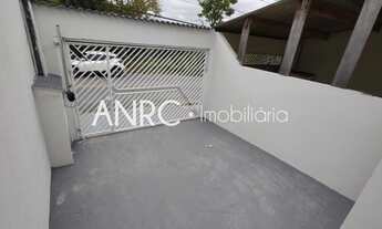 Imagem 4: BELO SOBRADO TOTALMENTE REFORMA, À VENDA EM COTIA, COM 2 SUÍTES, AMPLO QUINTAL E 2 VAGAS D