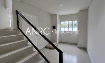 Imagem 7: BELO SOBRADO TOTALMENTE REFORMA, À VENDA EM COTIA, COM 2 SUÍTES, AMPLO QUINTAL E 2 VAGAS D