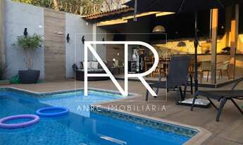 Imagem 5: Maravilhosa Casa com 3 Dormitórios, Quintal c/ Churrasqueira, Piscina no Jardim Colonial