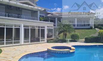 Imagem: Casa de Luxo no Condomínio Jardim das Palmeiras