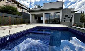 Imagem: Casa de alto padrão à venda em condomínio