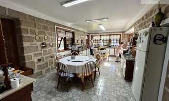 Imagem 5: Fazenda/Haras de Luxo à Venda em com 16 Quartos e 12,50 Alqueires de Área